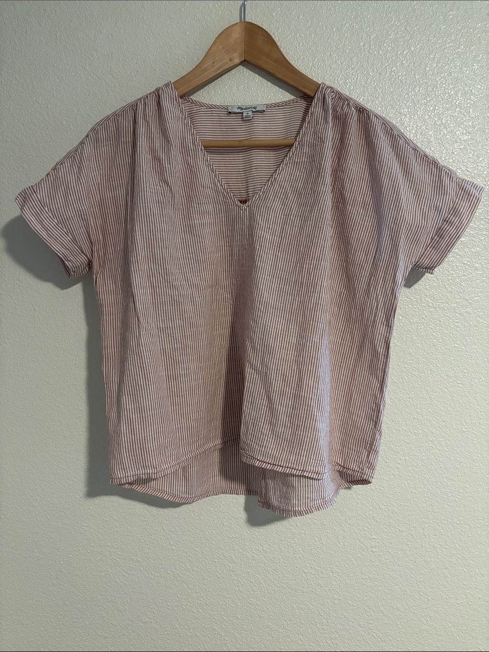 Madewell Button back V Neck Red and White Striped Shirt Size XS | minimalist